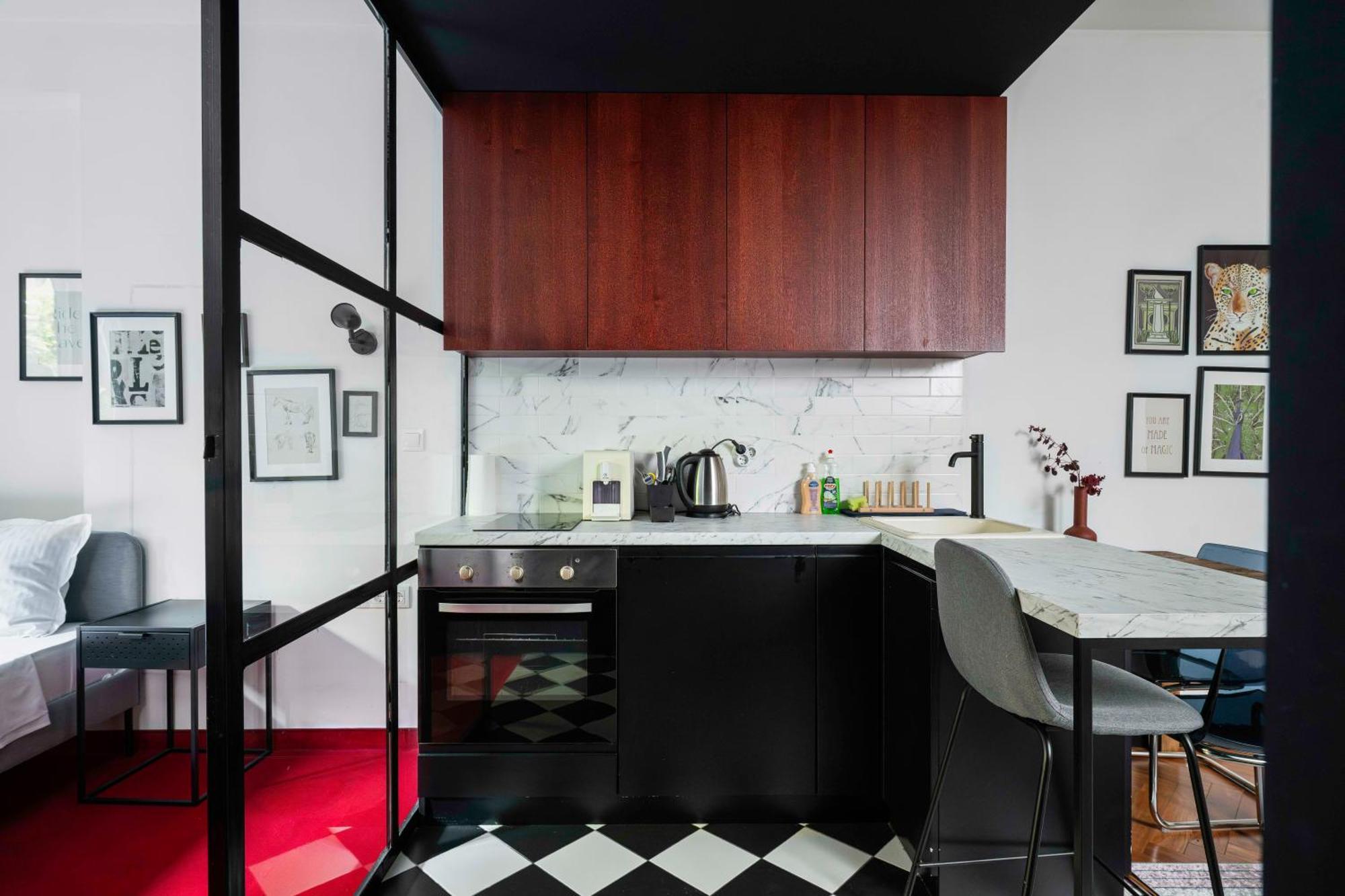 Central Art-Inspired Flat With Private Garage София Екстериор снимка